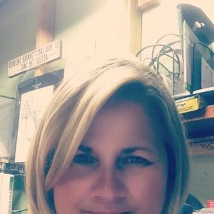 Meet your Posher, Christine